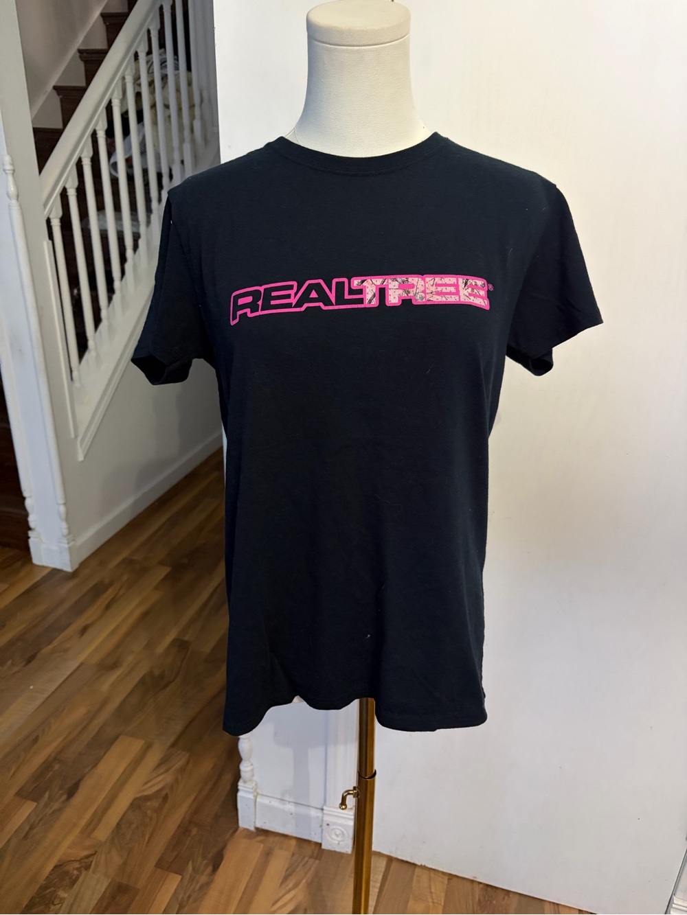 Realtree Black Tee with Camo / Hot Pink Logo, Large